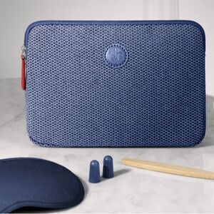 Air France, Amenity Kit - Dark Color (Brand New)